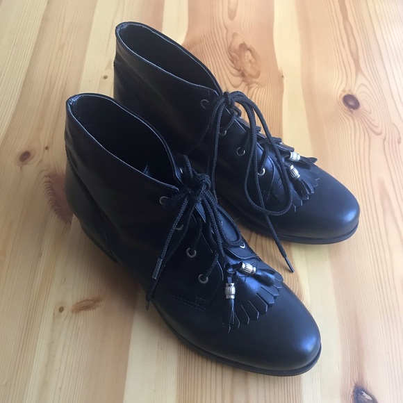 Ariat Shoes - Ariat Black Leather Boots Womens Size 8.5M 16070